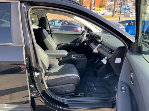 Used 2025 Hyundai Ioniq 5 SEL image 57