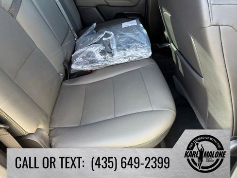 Used 2023 Chevrolet Colorado ZR2 w/ ZR2 Convenience Package III image 32