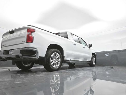 Used 2023 Chevrolet Silverado 1500 LTZ w/ LTZ Convenience Package II AWD/4WD image 47