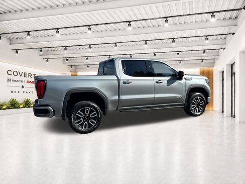 Used 2025 GMC Sierra 1500 AT4 w/ AT4 Premium Package AWD/4WD image 15