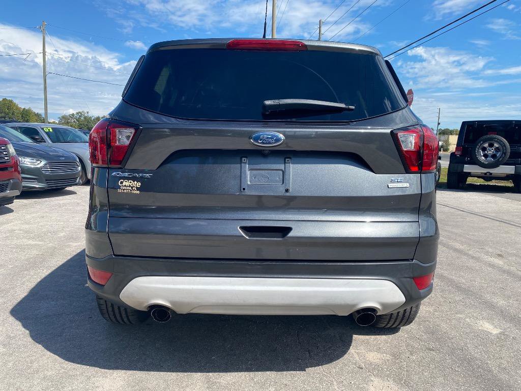 Used 2019 Ford Escape SE FWD image 9