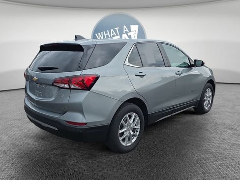 Used 2023 Chevrolet Equinox LT FWD image 3