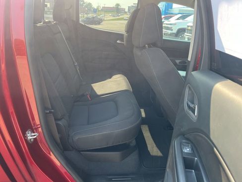 Used 2022 Chevrolet Colorado LT w/ LT Convenience Package image 18
