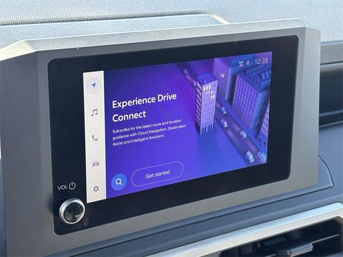 Used 2025 Toyota Tacoma SR image 8