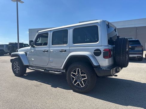 Used 2024 Jeep Wrangler Sahara w/ Technology Group image 3