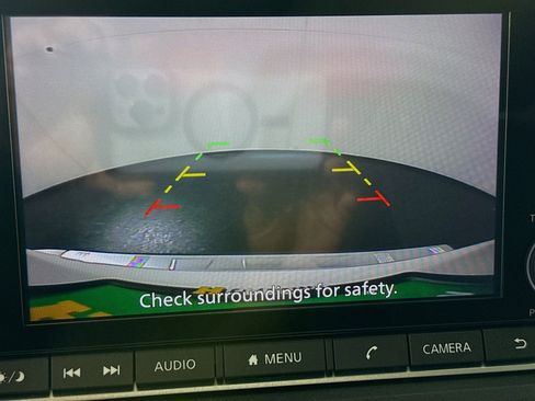 Used 2023 Nissan Rogue SV image 19