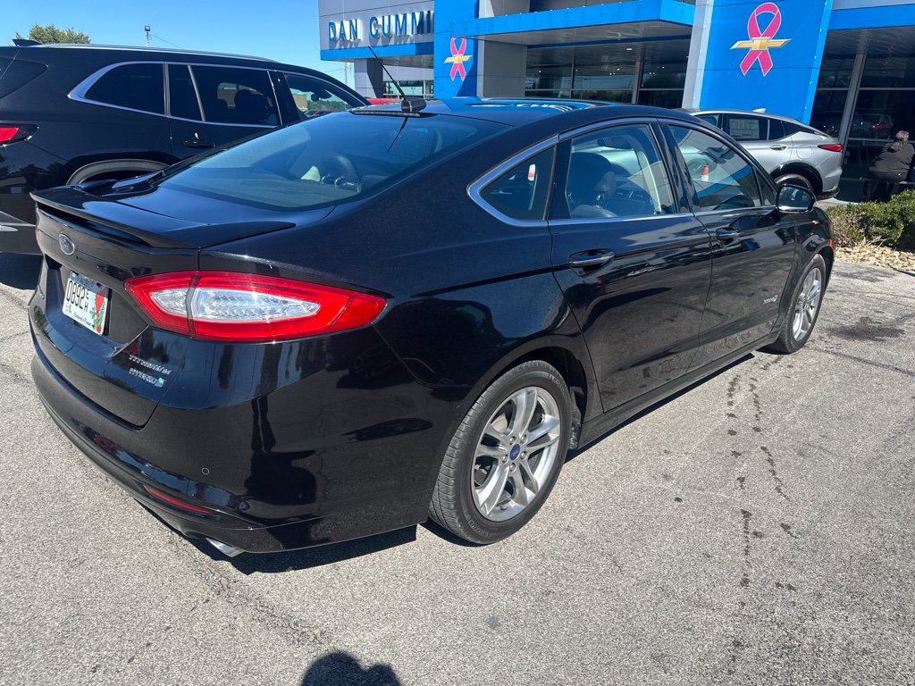 Used 2015 Ford Fusion Titanium FWD image 3