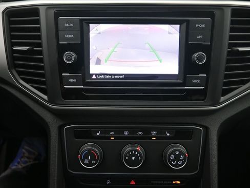 Certified 2023 Volkswagen Atlas SE image 12