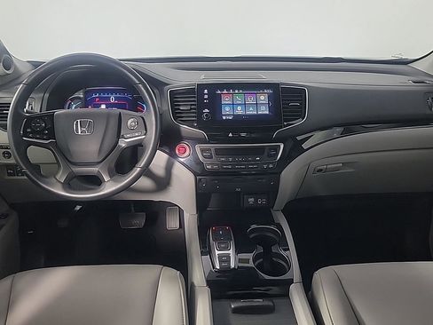Certified 2019 Honda Pilot Touring image 26