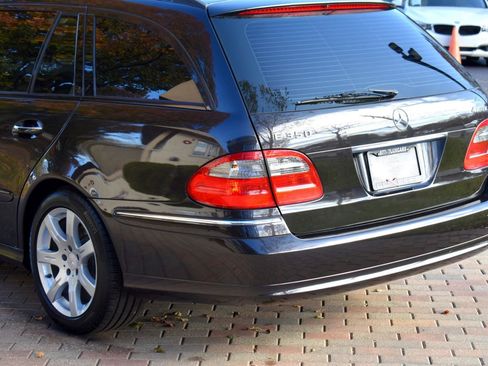 Used 2008 Mercedes-Benz E 350 4MATIC Wagon image 8