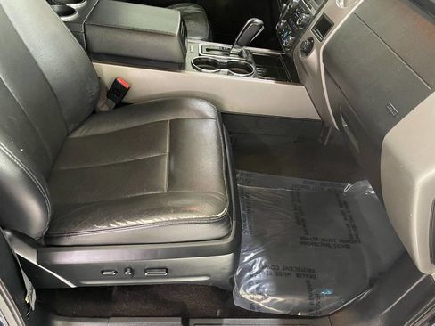 Used 2015 Ford Expedition Limited w/ Equipment Group 301A image 37