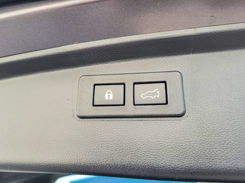 Certified 2025 Subaru Outback Premium w/ Popular Package #1A AWD/4WD image 22