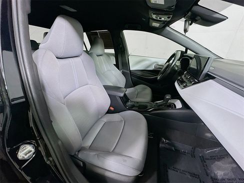 Used 2024 Toyota Corolla SE image 12