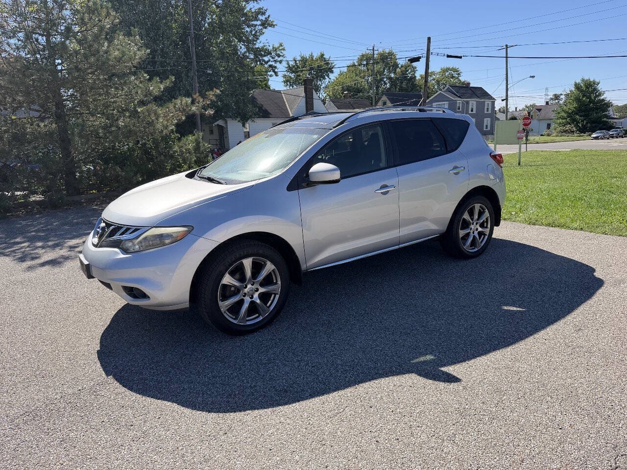 Used 2013 Nissan Murano LE w/ Platinum Pkg AWD/4WD image 1