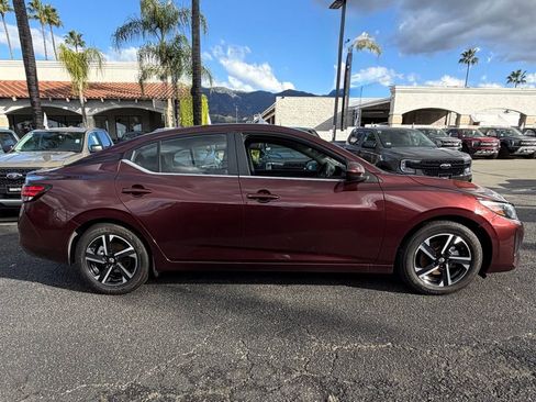 Used 2024 Nissan Sentra SV image 9