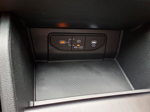 New 2026 Kia Sportage LX image 11