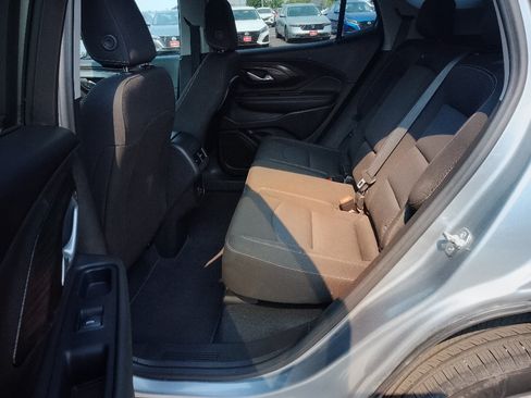 Used 2024 GMC Terrain SLE AWD/4WD image 10