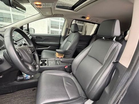 Used 2025 Honda Odyssey EX-L image 10