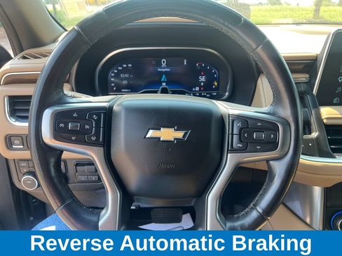 Used 2023 Chevrolet Suburban Premier w/ Advanced Technology Package AWD/4WD image 14