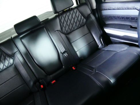 Used 2019 Toyota Tundra Platinum AWD/4WD image 14