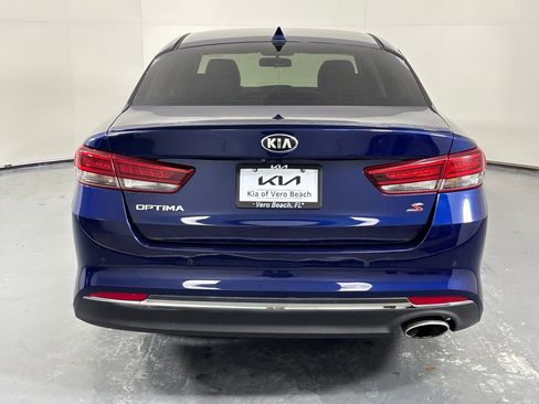 Used 2018 Kia Optima S image 5