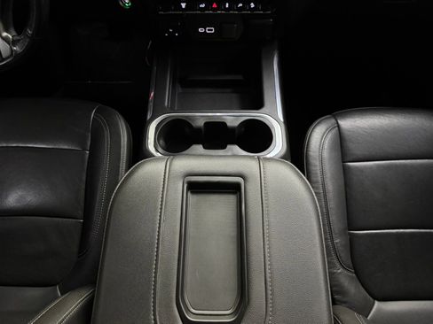 Used 2020 Chevrolet Silverado 2500 LTZ w/ LTZ Convenience Package image 29