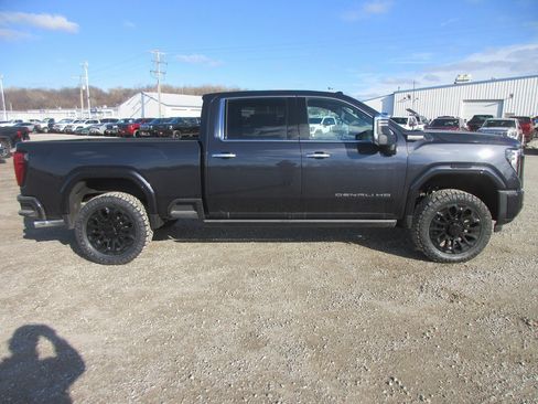 New 2026 GMC Sierra 2500 Denali Ultimate image 3