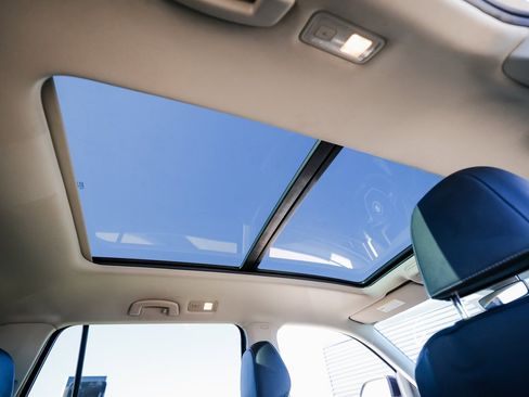 Used 2019 Volkswagen Atlas SEL R-Line image 30