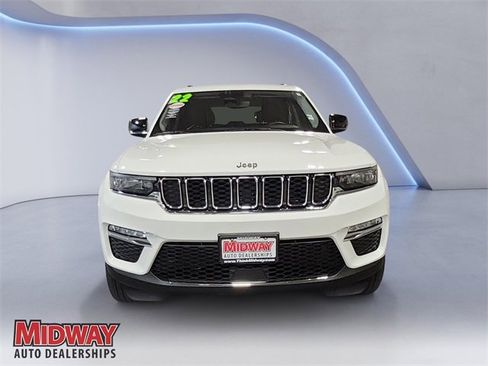 Used 2022 Jeep Grand Cherokee Limited image 8