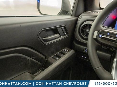 New 2026 Chevrolet Colorado W/T image 18