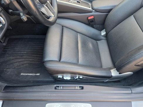 Used 2018 Porsche 718 Boxster S RWD image 32