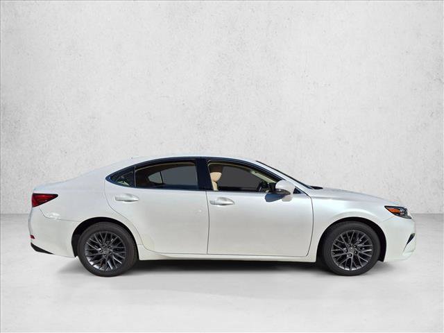 Used 2018 Lexus ES 350 w/ Navigation System Package FWD image 4