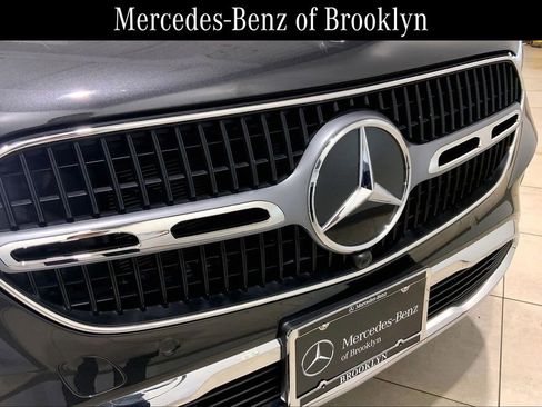 Certified 2025 Mercedes-Benz GLC 300 4MATIC image 30