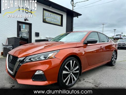 Used 2020 Nissan Altima 2.5 SR w/ Premium Package FWD image 1