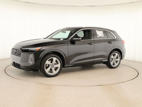 New 2025 Audi Q5 Prestige image 13