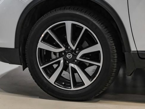 Used 2018 Nissan Rogue SL w/ Premium Package AWD/4WD image 55