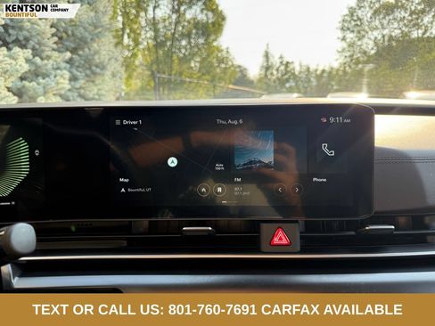 Used 2025 Kia Carnival FWD image 22