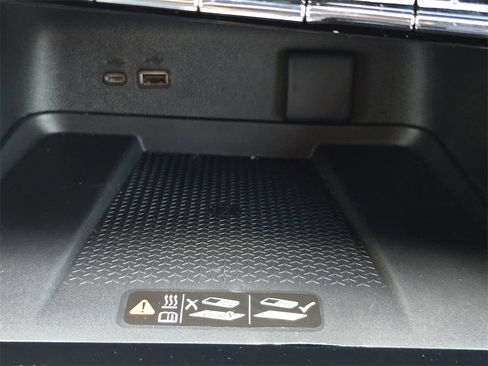 Certified 2026 Chevrolet Traverse LT w/ Enhanced Driving Package image 32