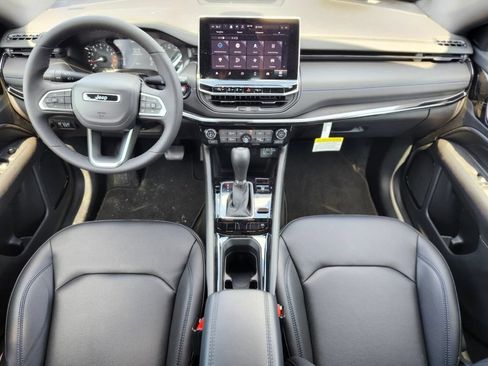 New 2026 Jeep Compass Limited AWD/4WD image 12