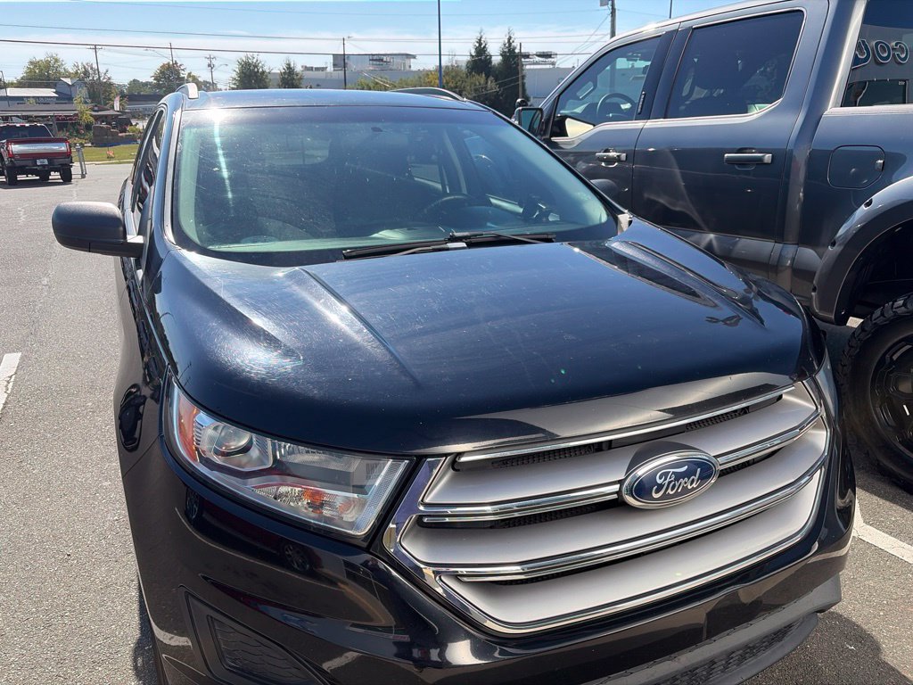 Used 2017 Ford Edge SE FWD image 5