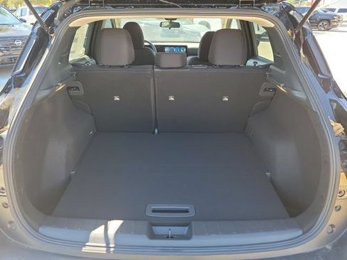 New 2026 Nissan Kicks SV w/ Cold Weather Package FWD image 9