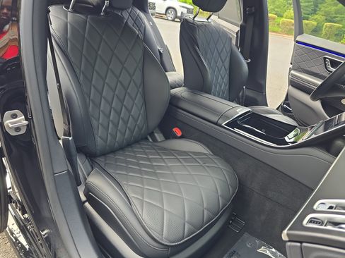 Certified 2025 Mercedes-Benz S 580e 4MATIC Sedan image 10