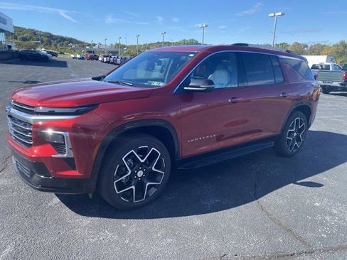 Certified 2025 Chevrolet Traverse High Country w/ LPO, Floor Liner Package image 10