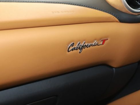 Used 2018 Ferrari California T image 57