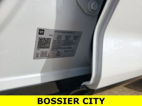 Certified 2025 GMC Acadia Denali w/ Super Cruise Package image 35