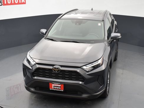 Used 2025 Toyota RAV4 XLE AWD/4WD image 22