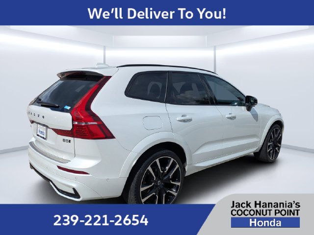 Used 2024 Volvo XC60 B5 Ultimate w/ Protection Package Premier AWD/4WD image 3