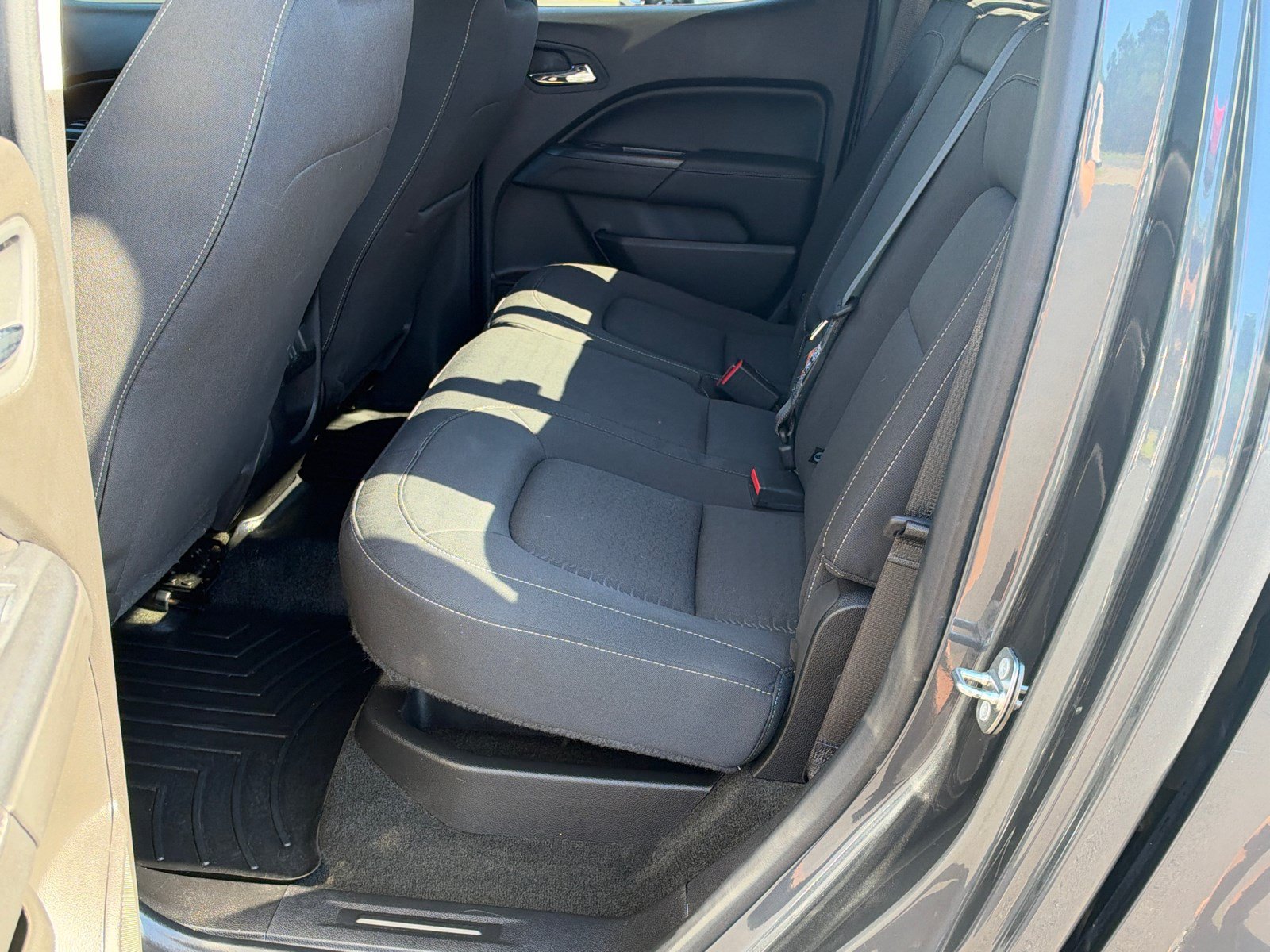 Used 2017 GMC Canyon SLE w/ SLE Convenience Package RWD image 20