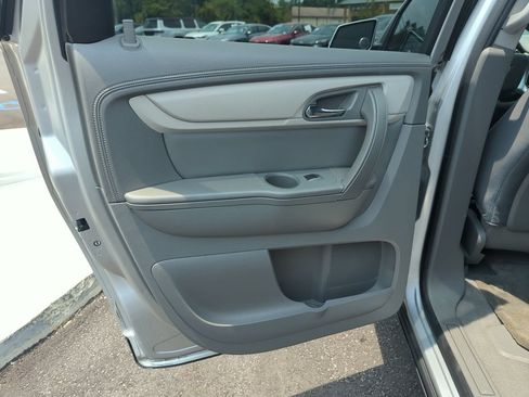 Used 2015 Chevrolet Traverse LT FWD image 26