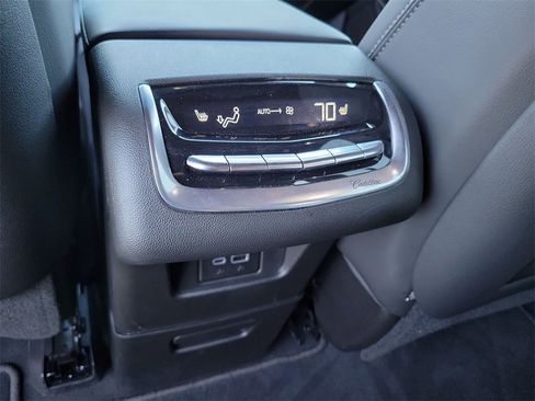 Used 2025 Cadillac XT6 Premium Luxury w/ Technology Package image 21